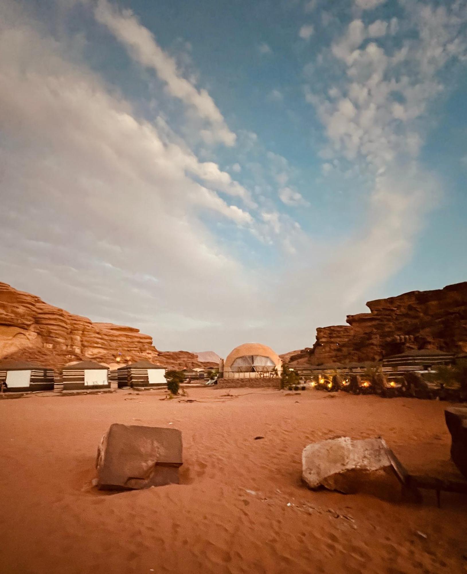 Rum revan camp Wadi Rum Buitenkant foto