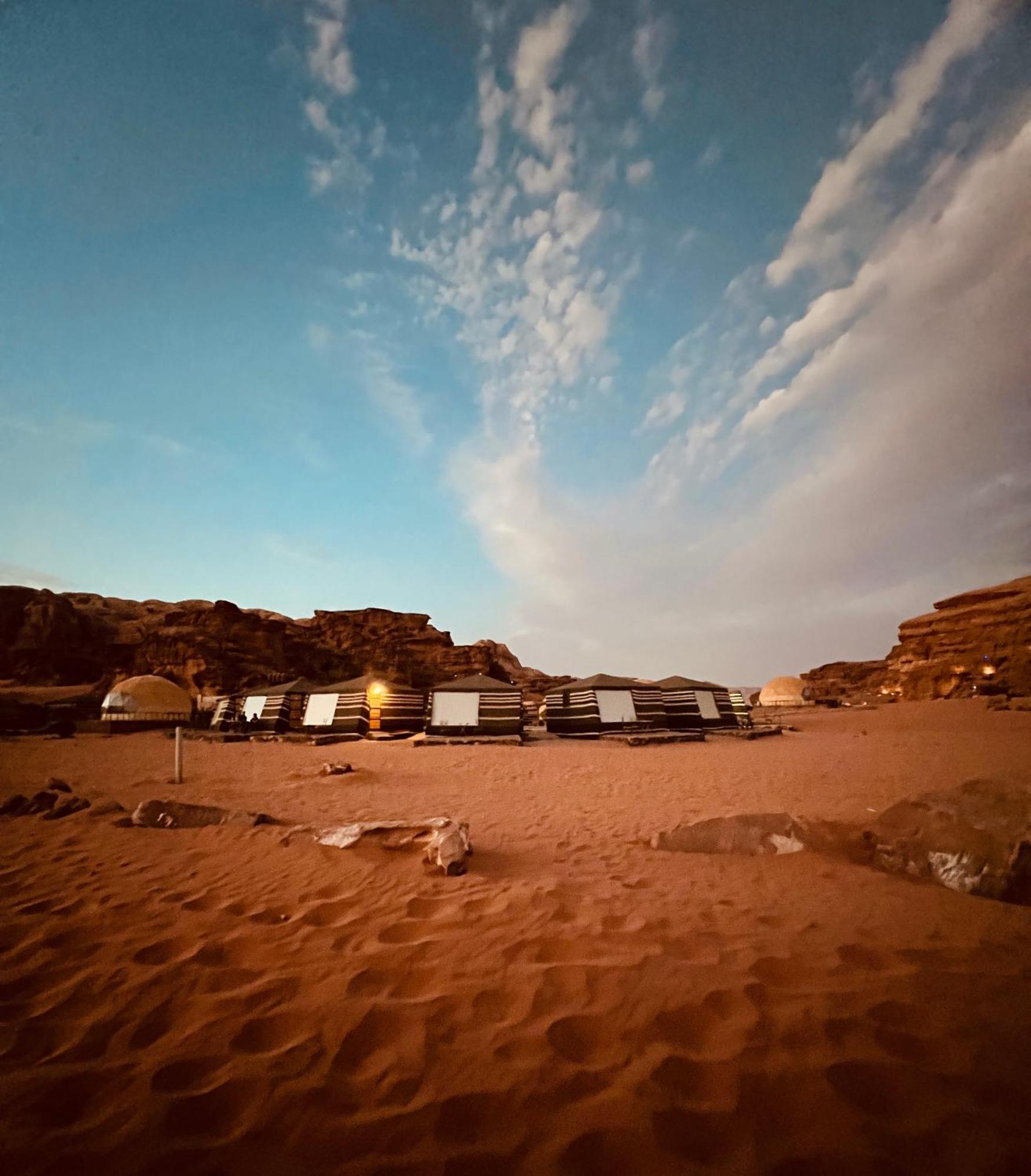 Rum revan camp Wadi Rum Buitenkant foto