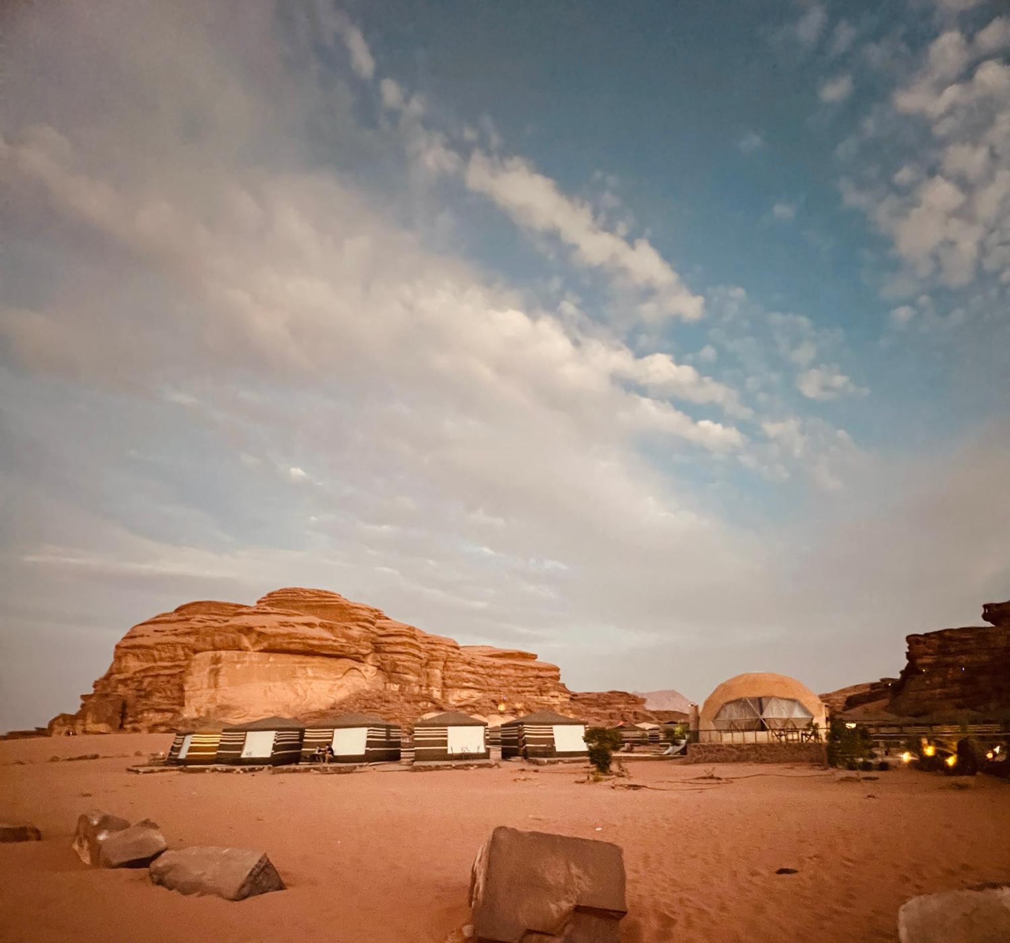 Rum revan camp Wadi Rum Buitenkant foto