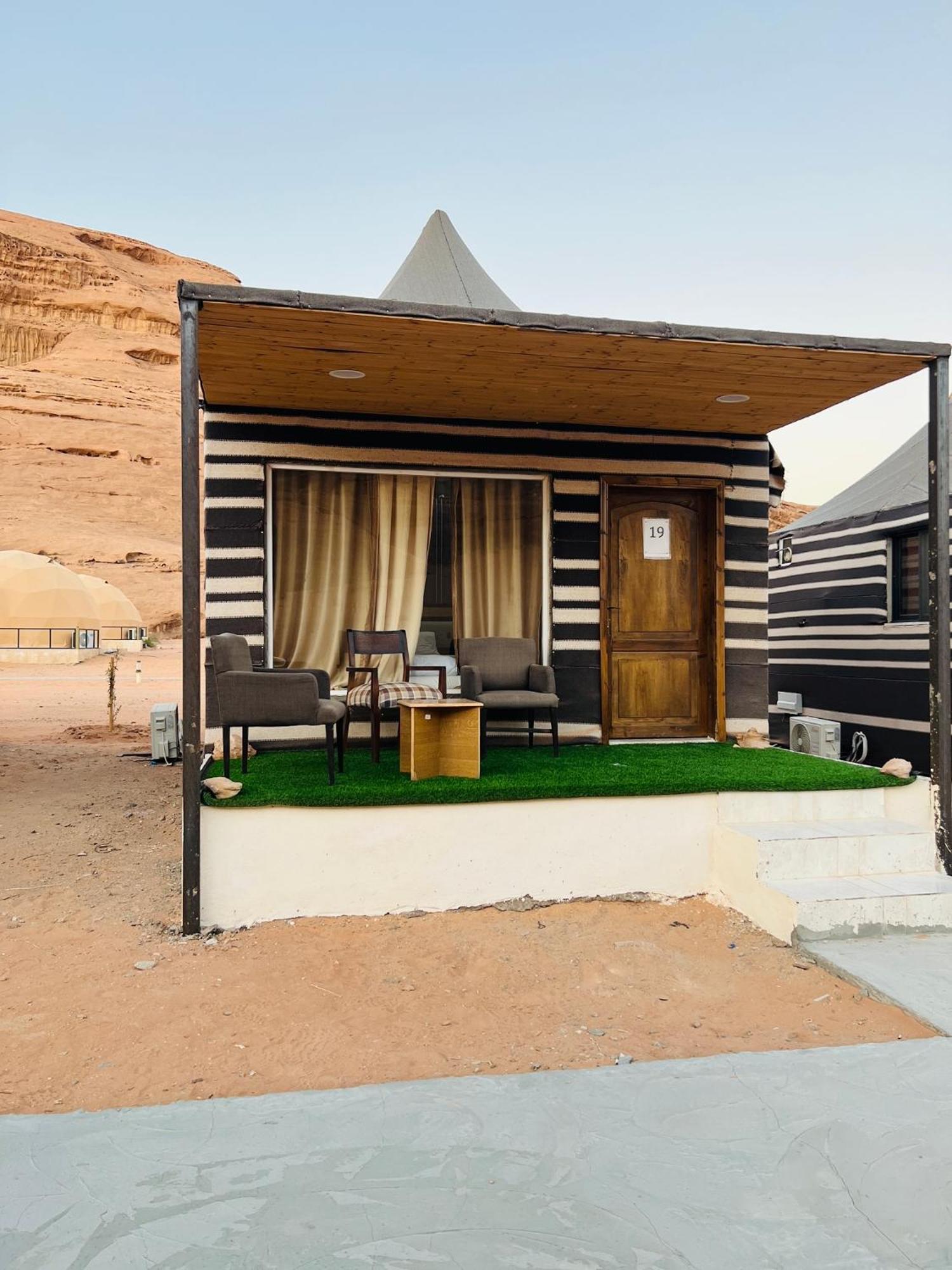Rum revan camp Wadi Rum Buitenkant foto
